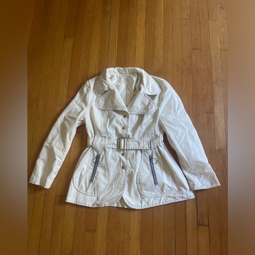 70s Vintage White Belted Jacket - Picture 1 of 8